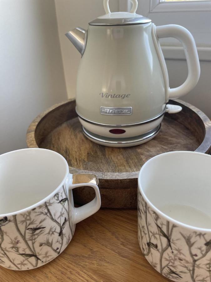 Woodland House B & B 윔번민스터 외부 사진