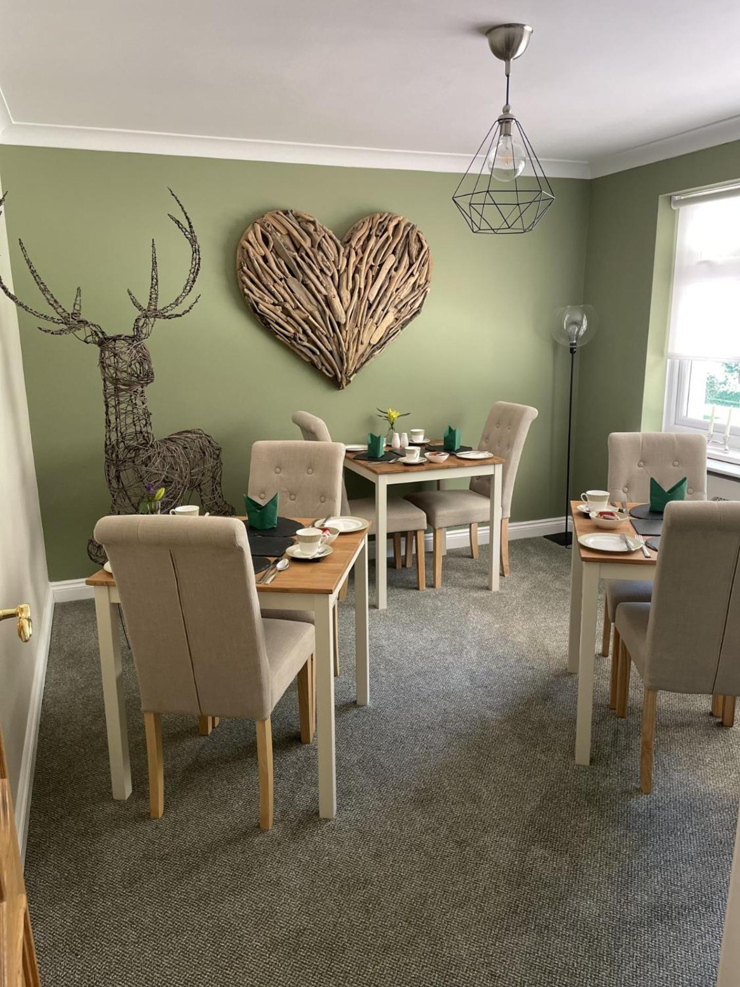 Woodland House B & B 윔번민스터 외부 사진